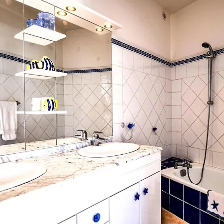 ヴィラ Maxime By サント・マキシム