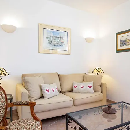 Maxime By サント・マキシム