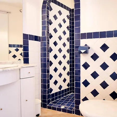 Maxime By ヴィラ サント・マキシム