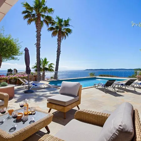 Maxime By ヴィラ *